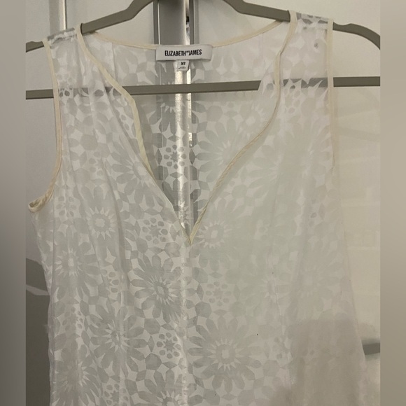 White Floral Lace Sleeveless Dress - Picture 2 of 8